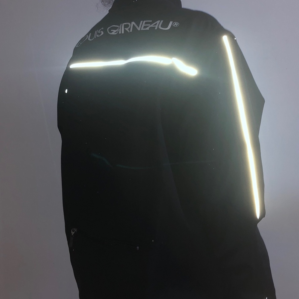 black jacket - Picture 3 of 5